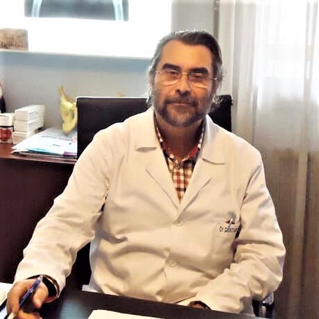 Especialista en traumatología Dr. José Manuel Quintáns Vázquez
